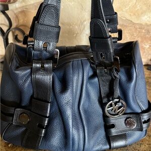 Micheal Kors Large navy and black leather bag